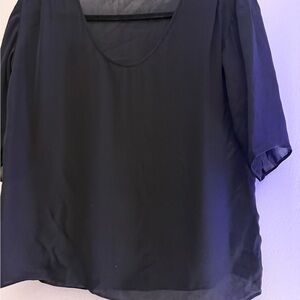 Jenni Kayne Black Scoop Neck Blouse